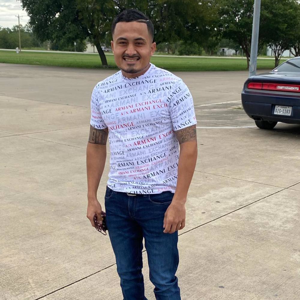 Meet your Posher, Ramiro